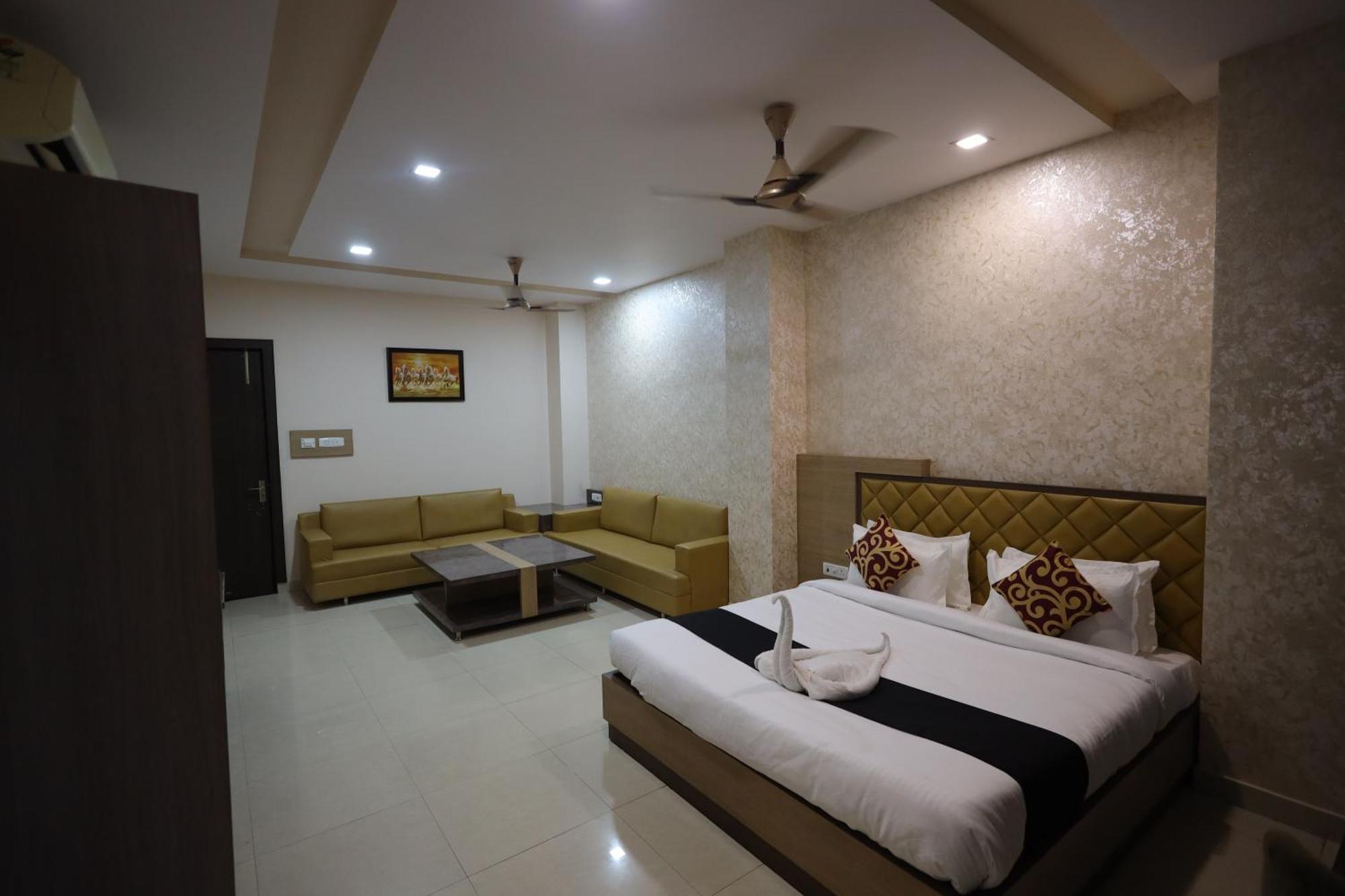 Hotel Bhagyaraj Palace A Luxury Hotel Keshavpuram كانبور المظهر الخارجي الصورة