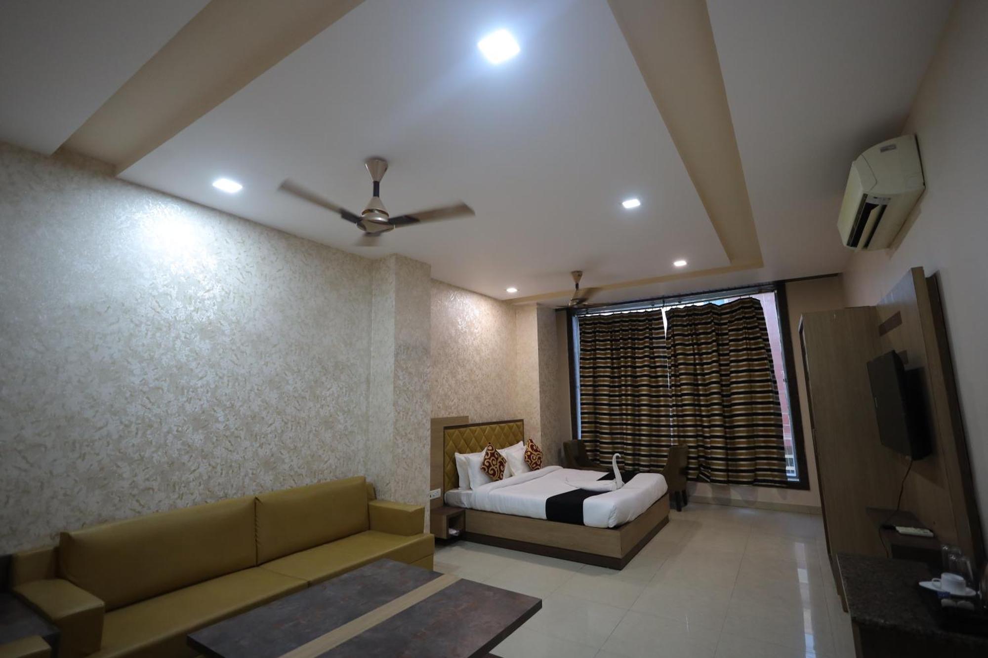 Hotel Bhagyaraj Palace A Luxury Hotel Keshavpuram كانبور المظهر الخارجي الصورة